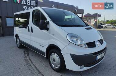 Минивэн Renault Trafic 2010 в 