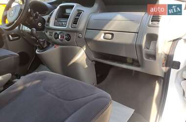 Минивэн Renault Trafic 2010 в 