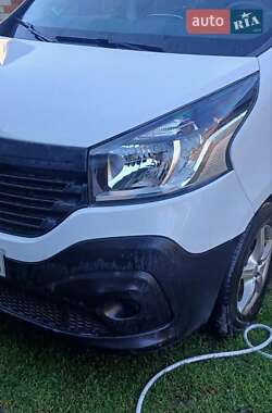 Мінівен Renault Trafic 2017 в Володимирі