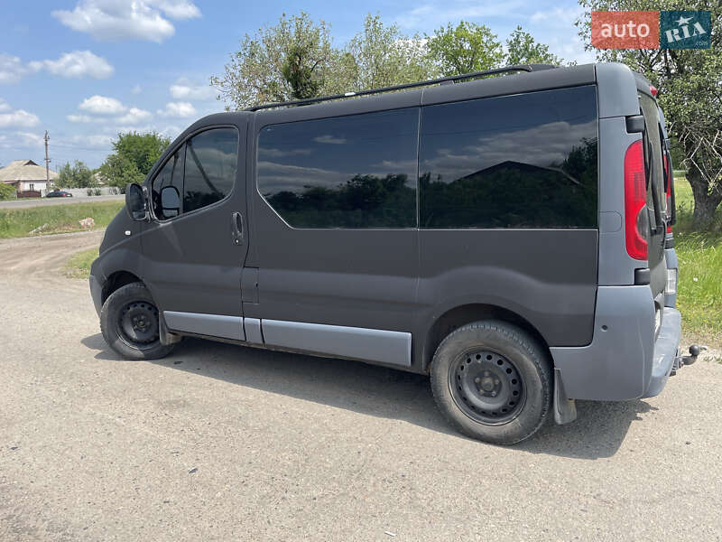 Минивэн Renault Trafic 2007 в Изюме