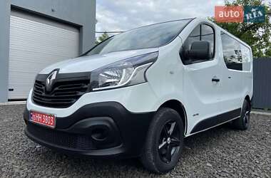 Вантажопасажирський фургон Renault Trafic 2015 в Києві