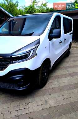 Минивэн Renault Trafic 2020 в 