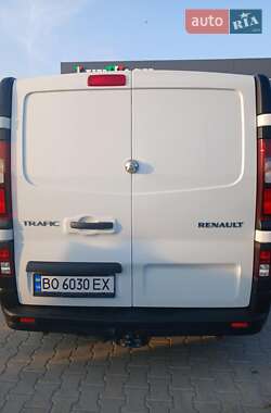 Грузовой фургон Renault Trafic 2016 в 