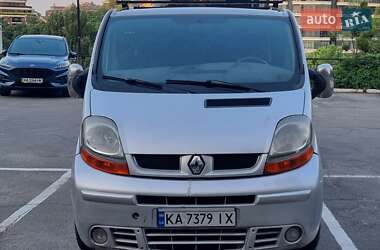 Вантажопасажирський фургон Renault Trafic 2005 в Києві