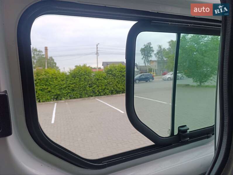 Минивэн Renault Trafic 2010 в Черновцах