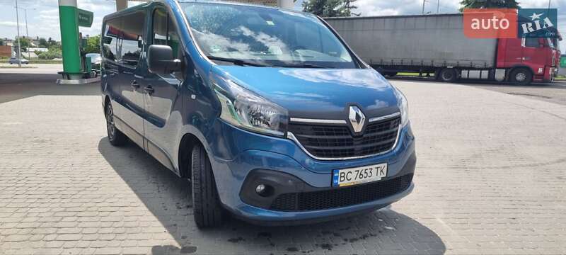 Минивэн Renault Trafic 2020 в 
