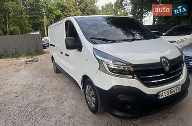 Грузовой фургон Renault Trafic 2019 в  фото 2 Грузовой фургон Renault Trafic 2019 в