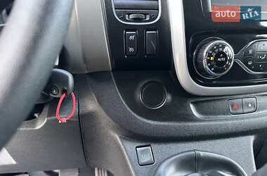 Мінівен Renault Trafic 2018 в 