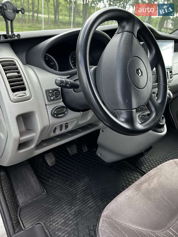 Мінівен Renault Trafic 2011 в Дніпрі фото 8 Мінівен Renault Trafic 2011 в Дніпрі