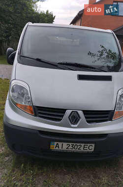 Вантажний фургон Renault Trafic 2007 в Переяславі