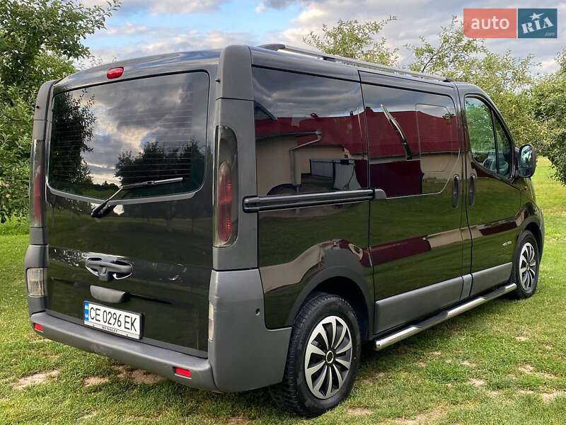Мінівен Renault Trafic 2002 в Коломиї