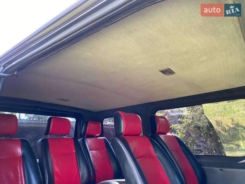 Мінівен Renault Trafic 2002 в Коломиї