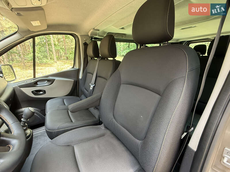 Минивэн Renault Trafic 2018 в Киеве