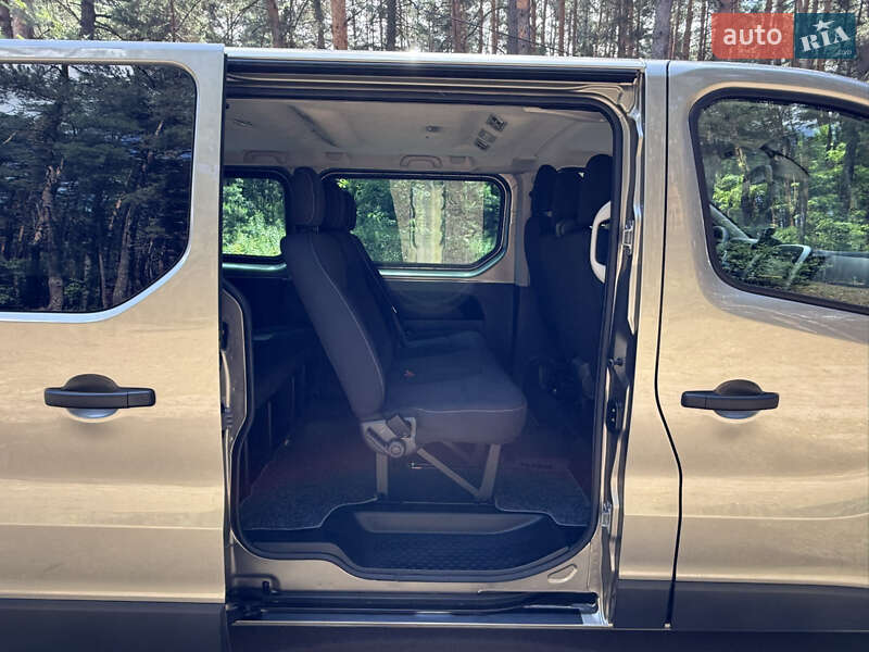 Минивэн Renault Trafic 2018 в Киеве