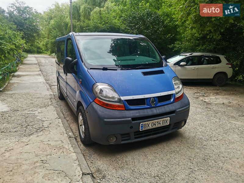 Мінівен Renault Trafic 2002 в 