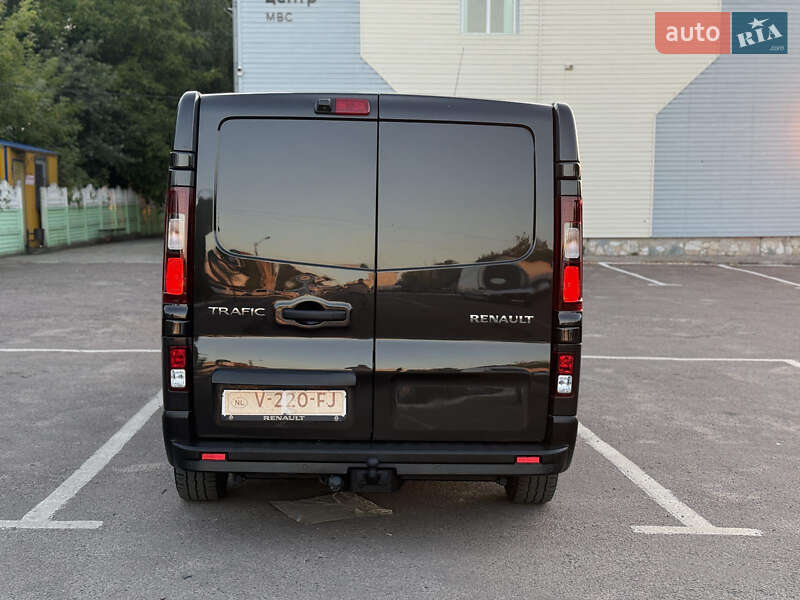 Минивэн Renault Trafic 2017 в Дубно