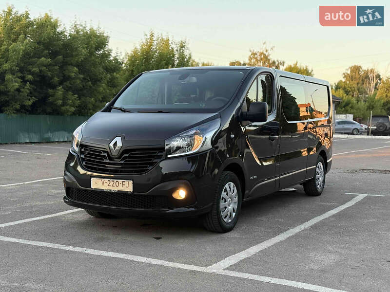 Минивэн Renault Trafic 2017 в Дубно