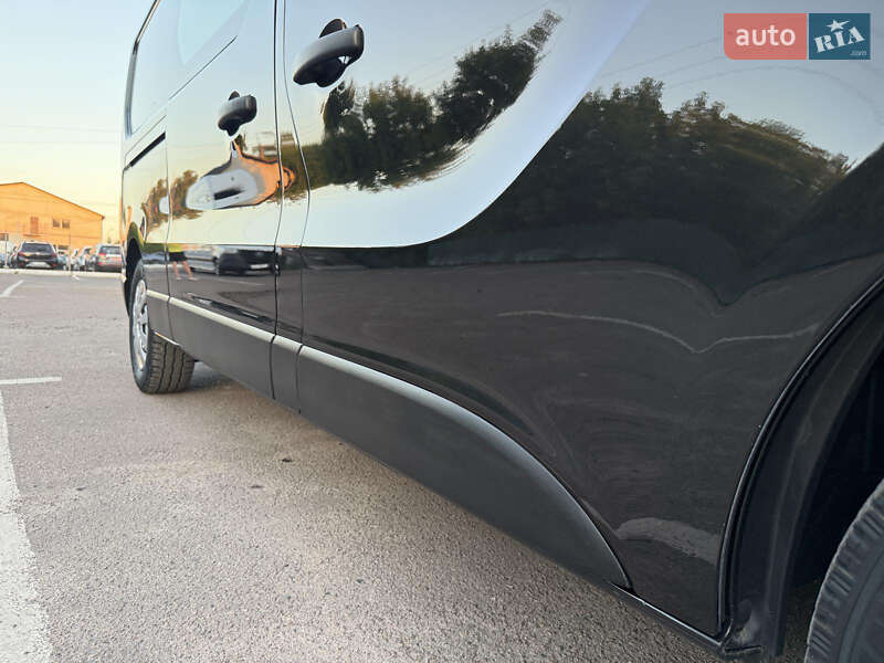 Минивэн Renault Trafic 2017 в Дубно