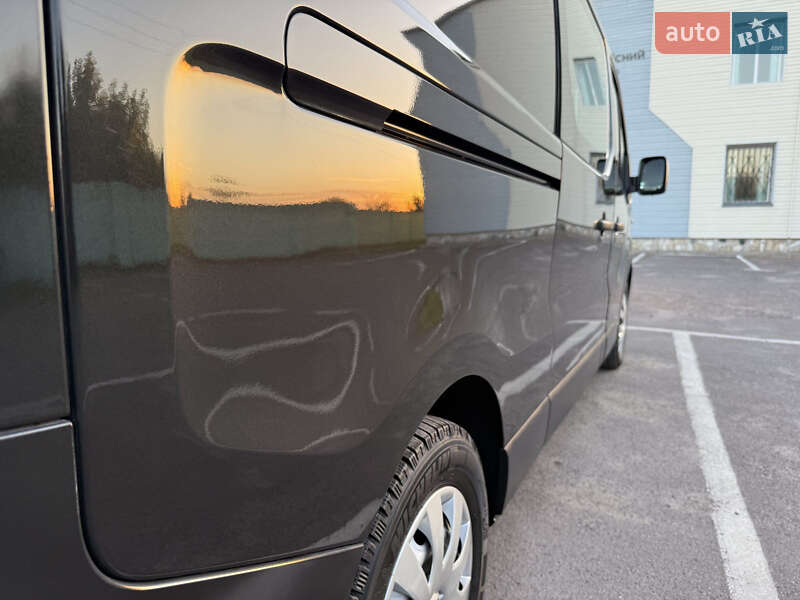 Минивэн Renault Trafic 2017 в Дубно