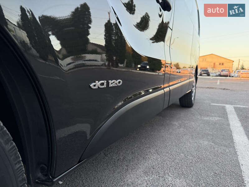 Минивэн Renault Trafic 2017 в Дубно