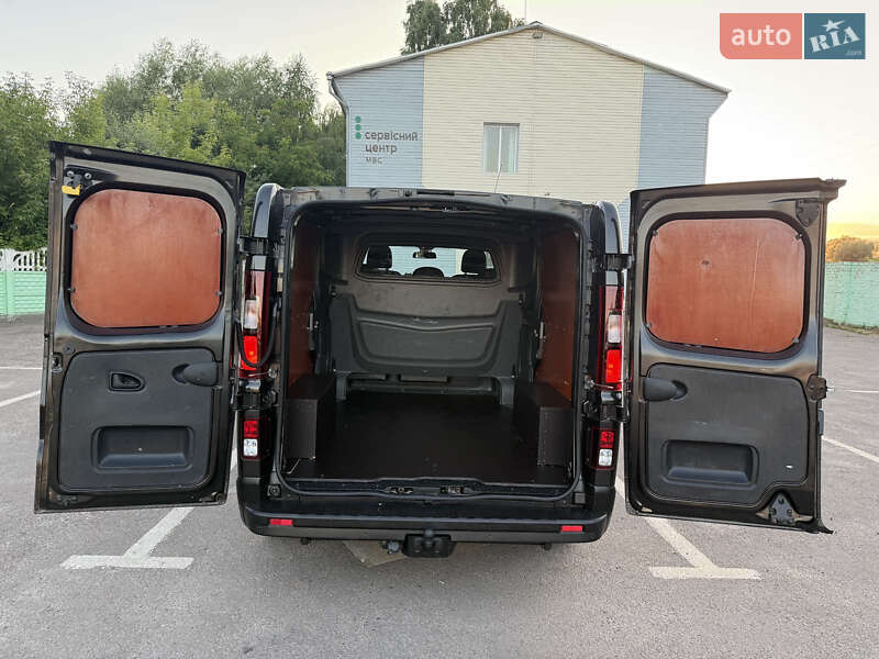 Минивэн Renault Trafic 2017 в Дубно