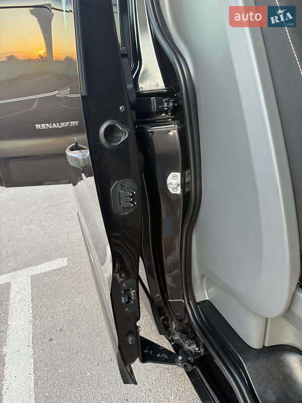 Минивэн Renault Trafic 2017 в Дубно