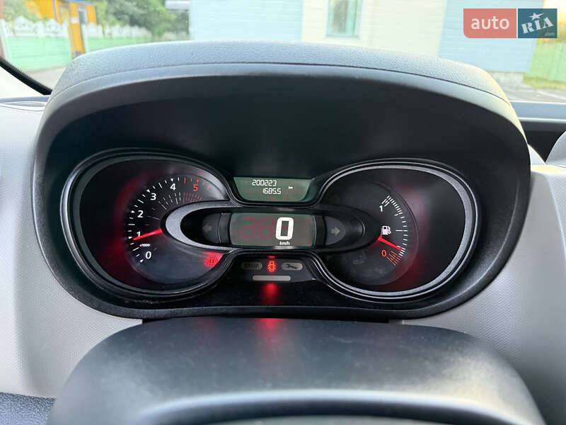 Минивэн Renault Trafic 2017 в Дубно