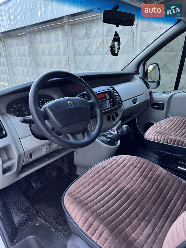 Минивэн Renault Trafic 2006 в Одессе