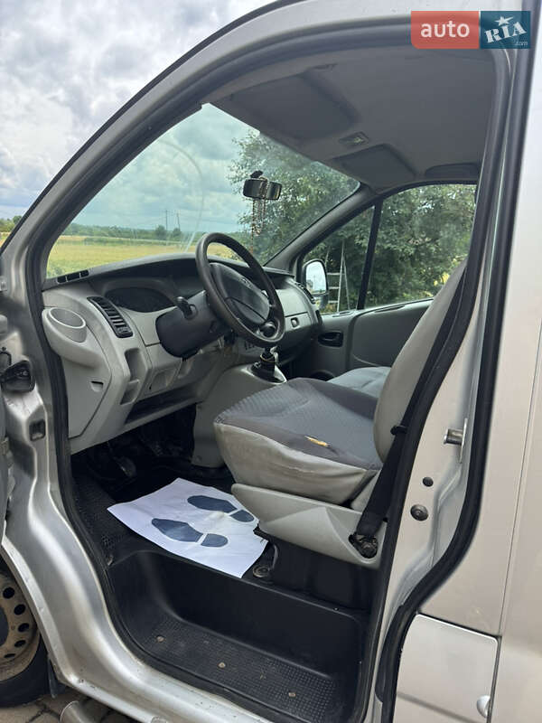 Вантажний фургон Renault Trafic 2007 в Львові