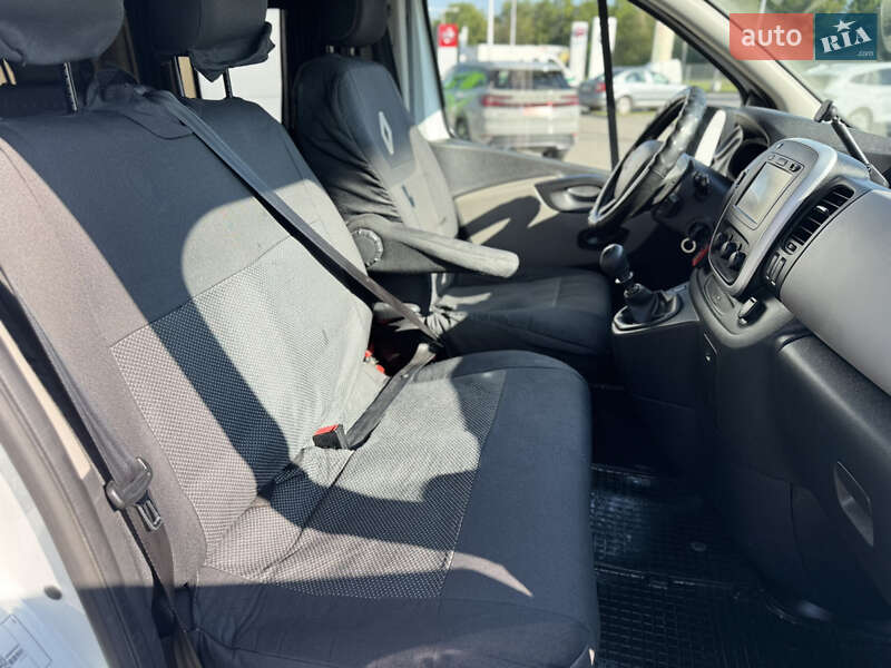 Минивэн Renault Trafic 2016 в Ивано-Франковске