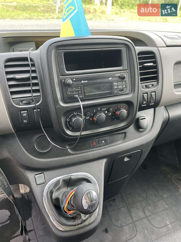 Вантажний фургон Renault Trafic 2016 в Львові