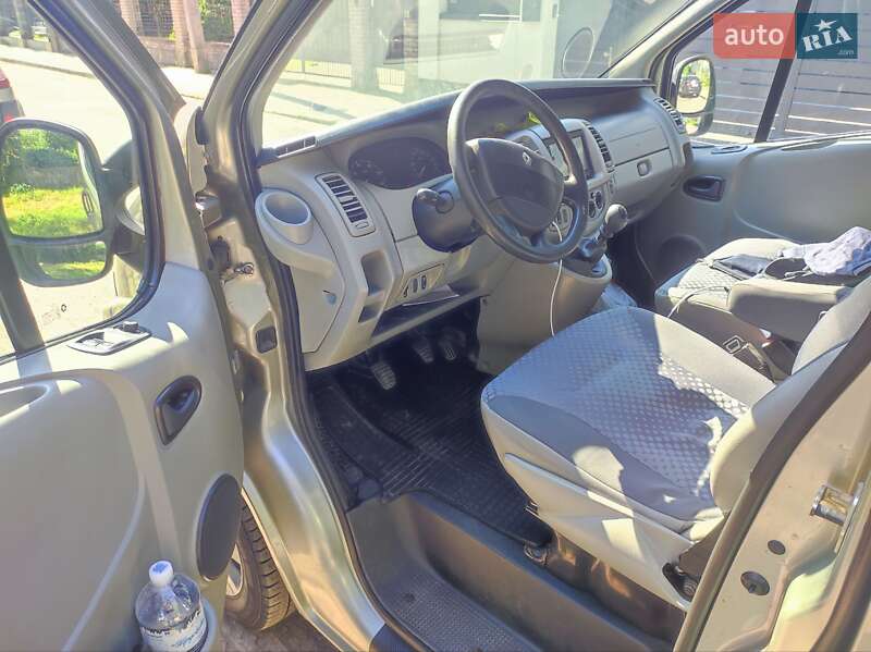 Минивэн Renault Trafic 2008 в Львове