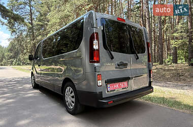 Минивэн Renault Trafic 2017 в 