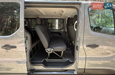 Минивэн Renault Trafic 2017 в 