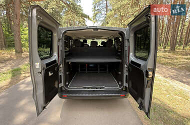 Минивэн Renault Trafic 2017 в 