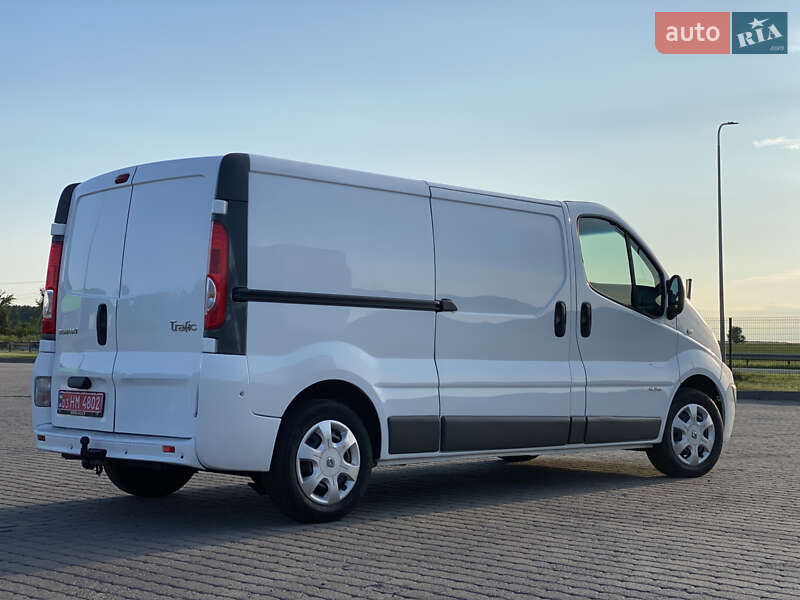 Грузовой фургон Renault Trafic 2013 в Радивилове