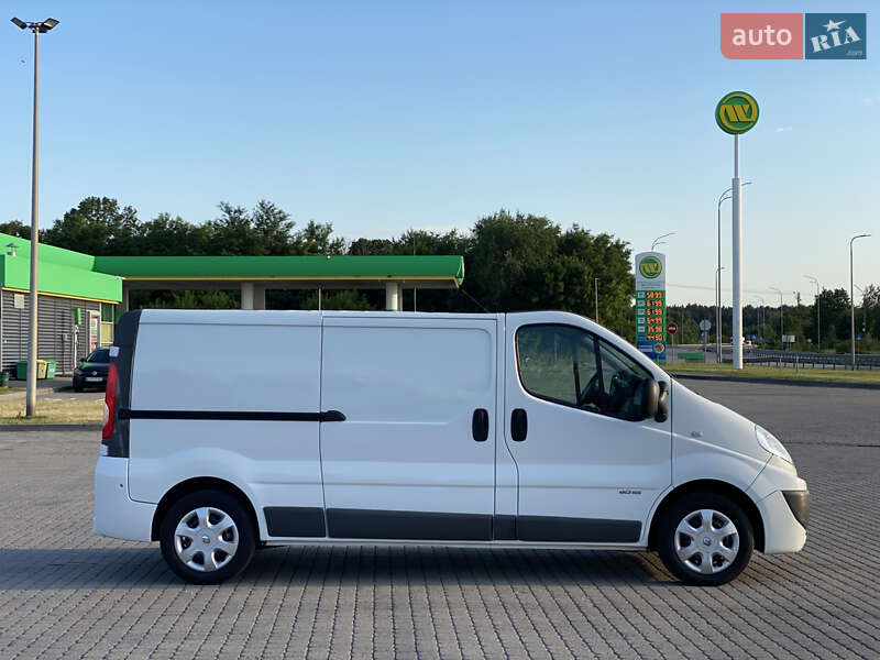 Грузовой фургон Renault Trafic 2013 в Радивилове