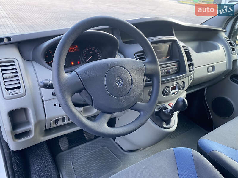 Грузовой фургон Renault Trafic 2013 в Радивилове