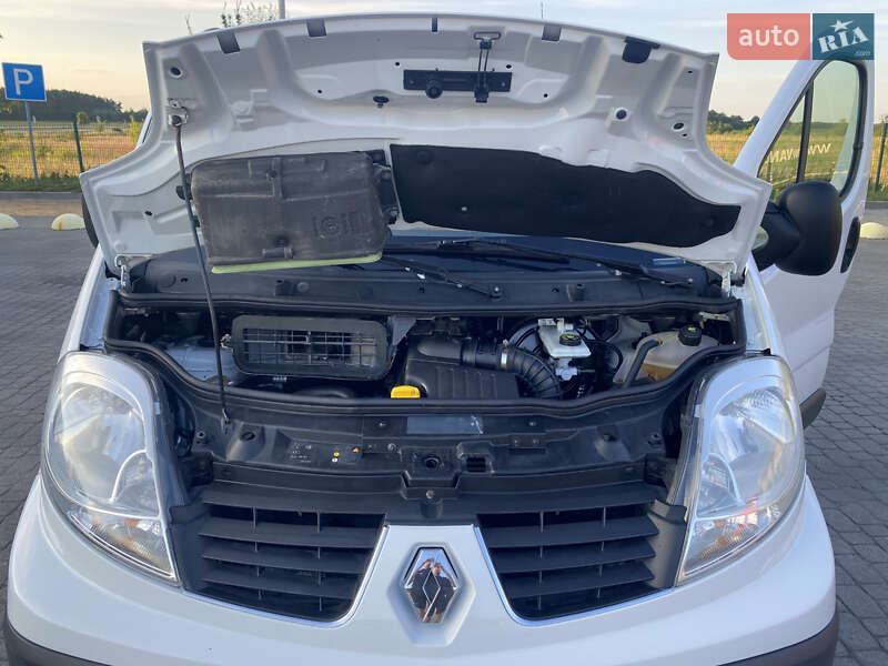 Грузовой фургон Renault Trafic 2013 в Радивилове
