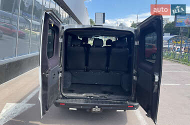 Мінівен Renault Trafic 2015 в 