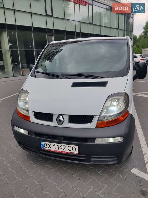 Минивэн Renault Trafic 2002 в Хмельницком