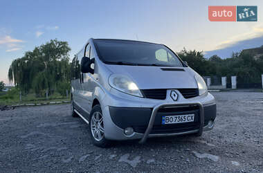 Минивэн Renault Trafic 2008 в Теофиполе