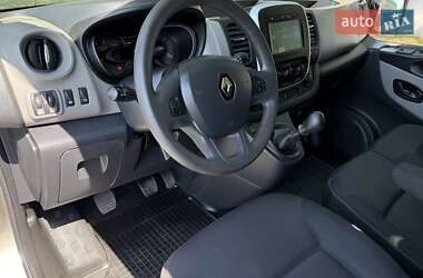 Минивэн Renault Trafic 2015 в 