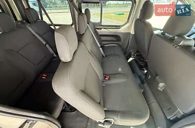 Минивэн Renault Trafic 2015 в 