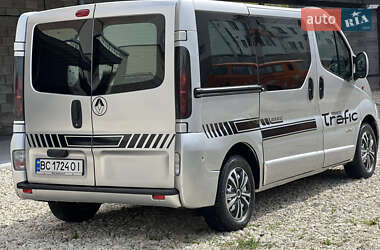 Мінівен Renault Trafic 2003 в 