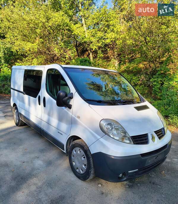 Минивэн Renault Trafic 2009 в Днепре