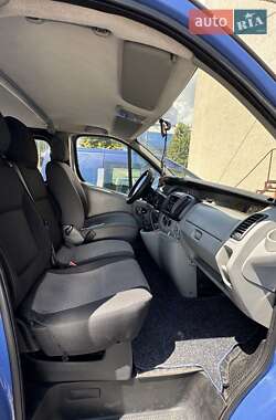 Минивэн Renault Trafic 2009 в 