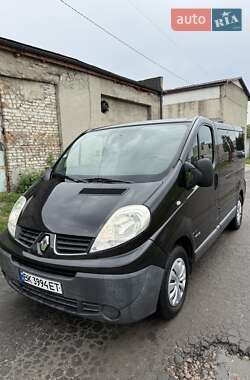 Минивэн Renault Trafic 2008 в Остроге