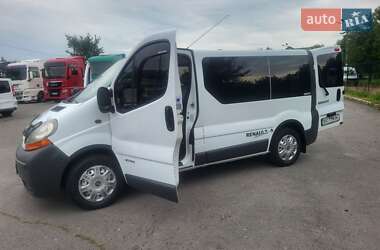 Минивэн Renault Trafic 2004 в 