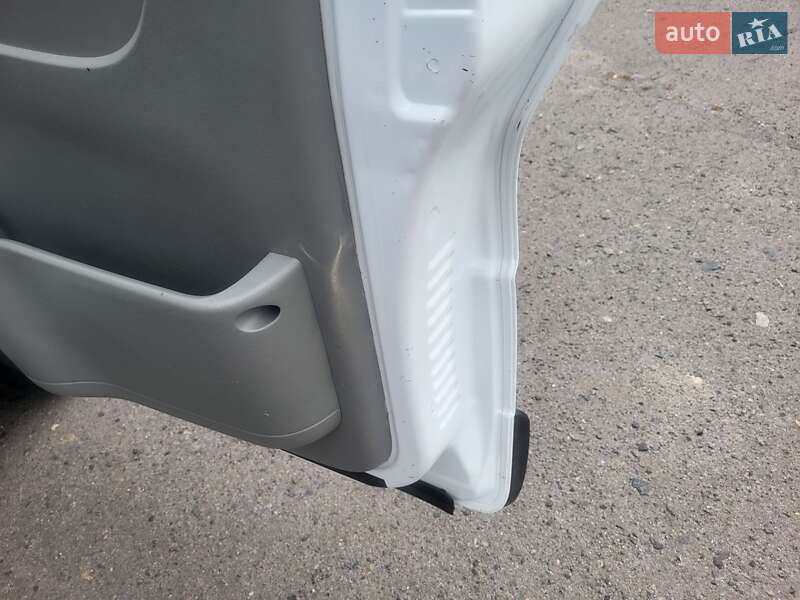 Мінівен Renault Trafic 2004 в Хмельницькому
